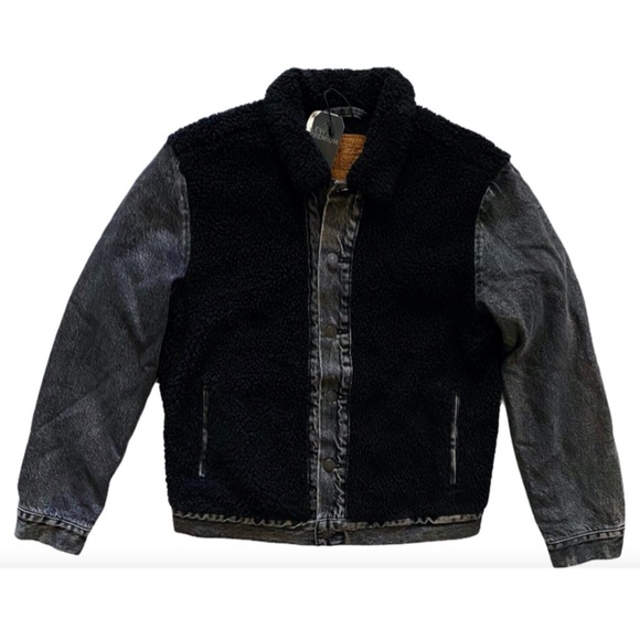 Levi's Other - Levi's Levis 773790001 Nwt Sherpa Panel Jean Denim Black Button Trucker Jacket S